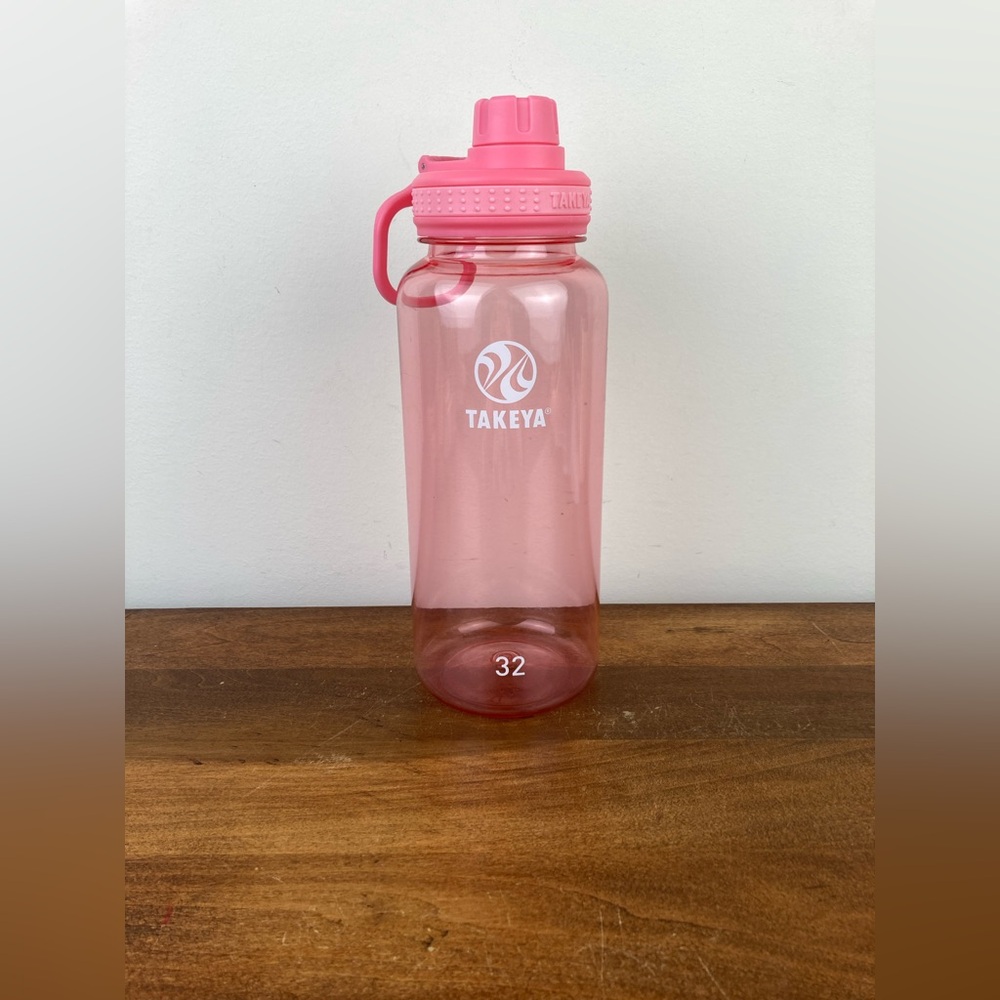 Takeya Sport Premium Quality Tritan Water Bottle 32oz Flutter Pink Good